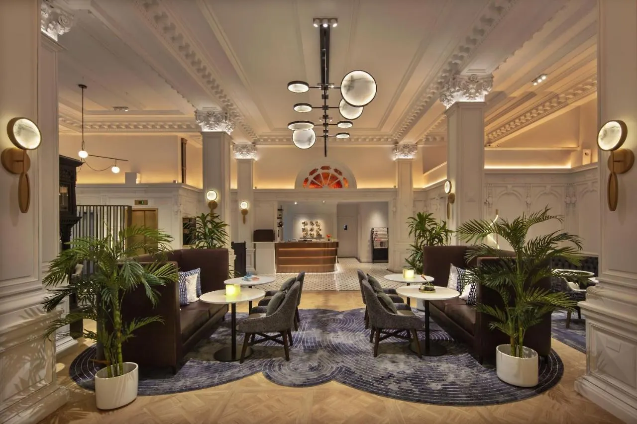 The Algonquin Hotel Times Square, Autograph Collection New York 4*,