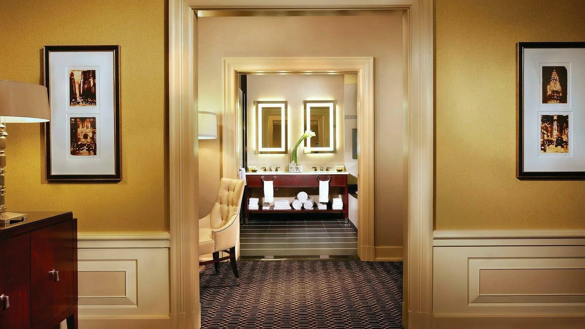 The Algonquin Hotel Times Square, Autograph Collection New York